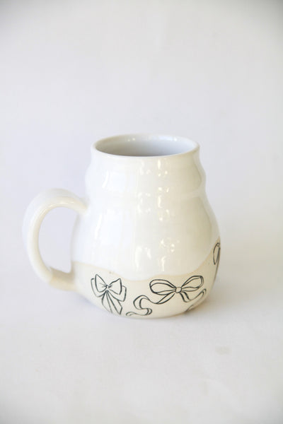 THE BOW MUG | WHITE