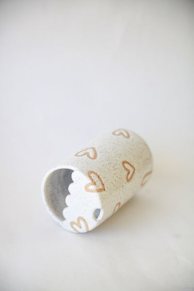 THE HEART TRAVEL TUMBLER | SCALLOPED