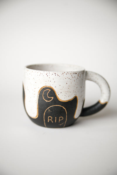 THE SPOOKY MUG