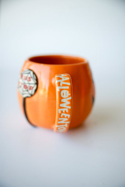 THE HALLOWEEN TOWN MUG