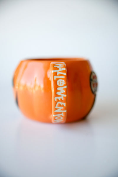 THE HALLOWEENTOWN MUG