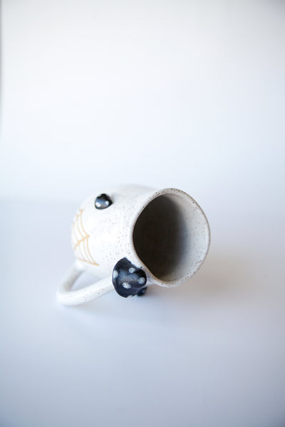 THE SPOOKY MUSHROOM MUG