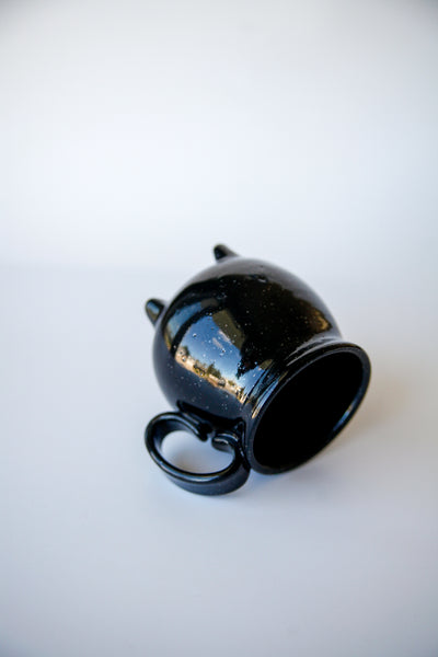 THE CAULDRON MUG